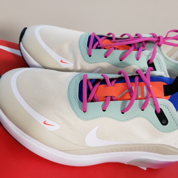 Nike Air Max Dia Sneakers - Picture 3 of 4